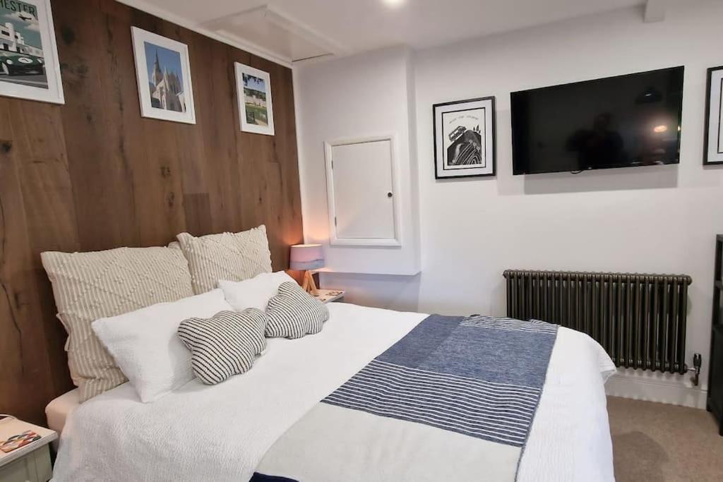 The Old Barn Annexe, Cosy Stay, Close Drive To City, Beach, South Downs & Goodwood Chichester Esterno foto